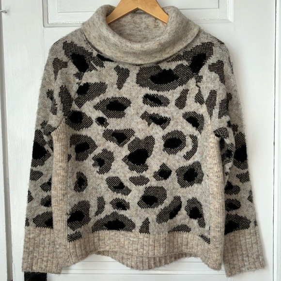 ANTHROPOLOGIE RD STYLE LEOPARD PRINT TURTLENECK PULLOVER SWEATER - Picture 2 of 12